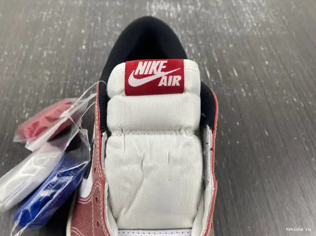 Reps TB BLACK' LOW ROOM 1 X JORDAN AIR 'RED OG TROPHY FN0432-017 0517